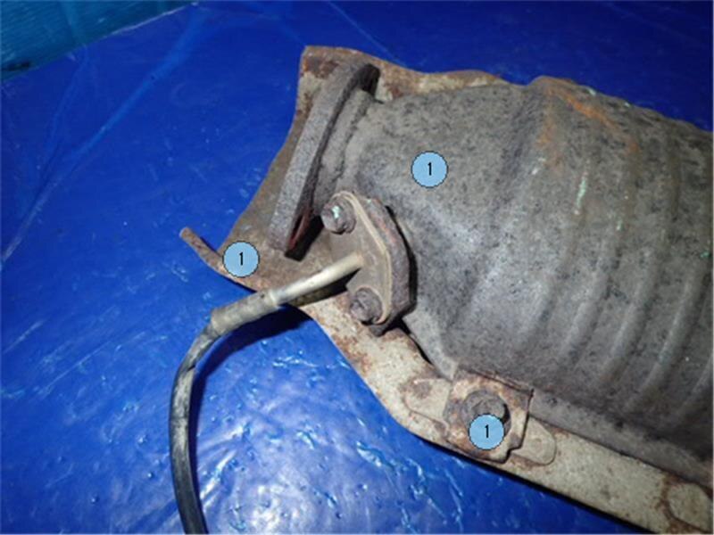 Catalytic Converter TOYOTA Cresta 1988 E-GX81 — photo 3