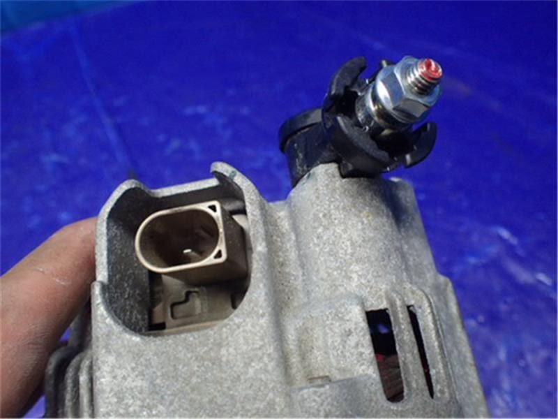 Alternator NISSAN Clipper 2018 HBD-DR17 — photo 5