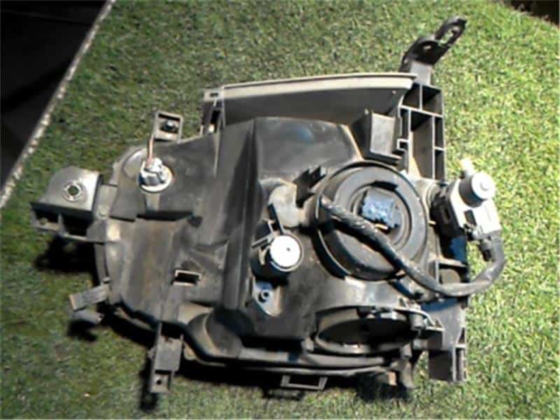 Right Headlight NISSAN Cube 2007 DBA-YZ11 — photo 2