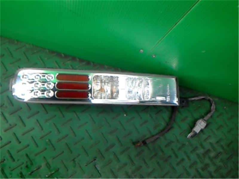 Left Tail Light NISSAN Cube 2007 DBA-YZ11 — photo 1