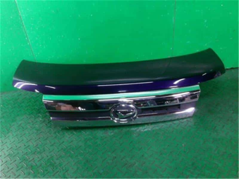 Bonnet Hood DAIHATSU Tanto 2014 DBA-LA600S — photo 1