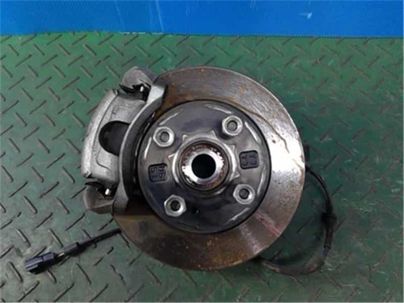 Front Left Knuckle Hub Assembly MAZDA Demio 2013 DBA-DE3FS — photo 1