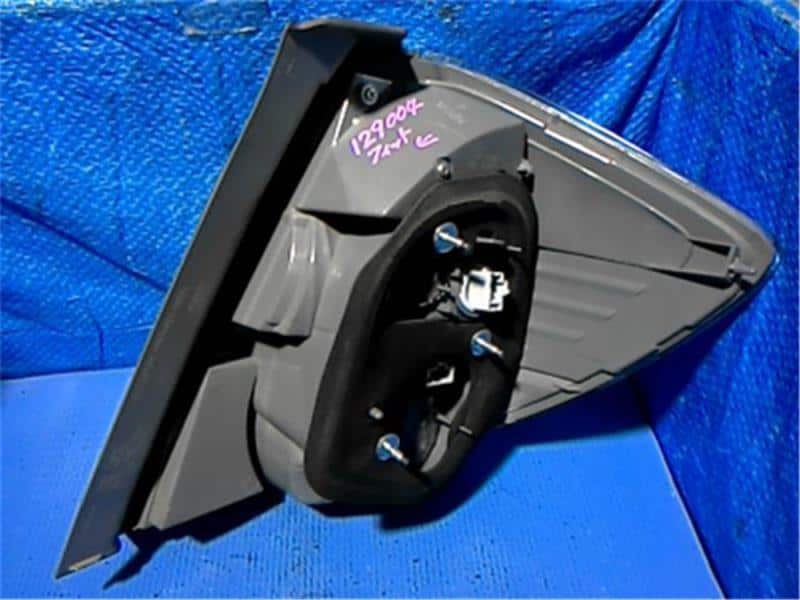 Left Tail Light HONDA Fit 2008 DBA-GE8 33550TF0J01 — photo 4