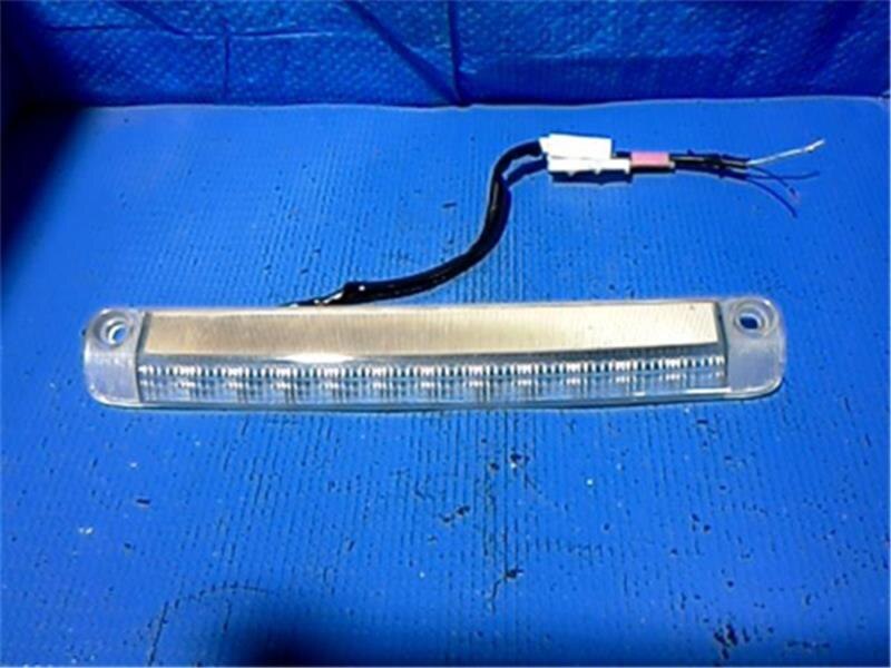 Light TOYOTA Prius 2004 DAA-NHW20 — photo 2