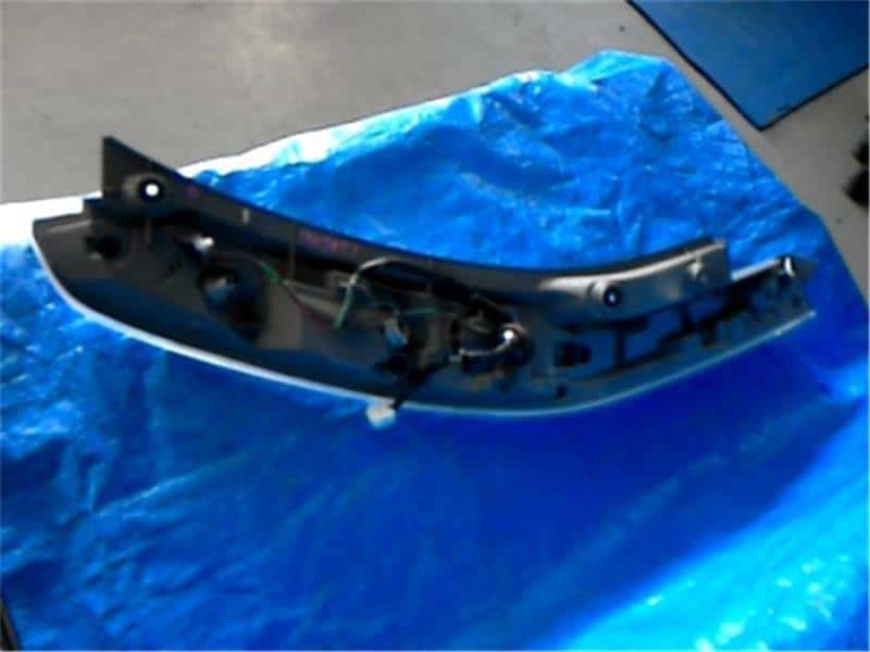 Left Tail Light NISSAN Leaf_ 2011 ZAA-ZE0 — photo 2