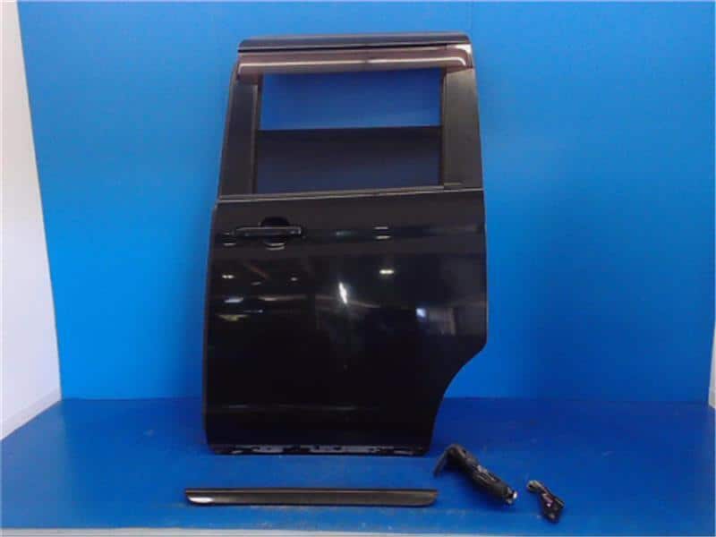 Rear Left Door Assembly SUZUKI Solio 2011 DBA-MA15S — photo 1