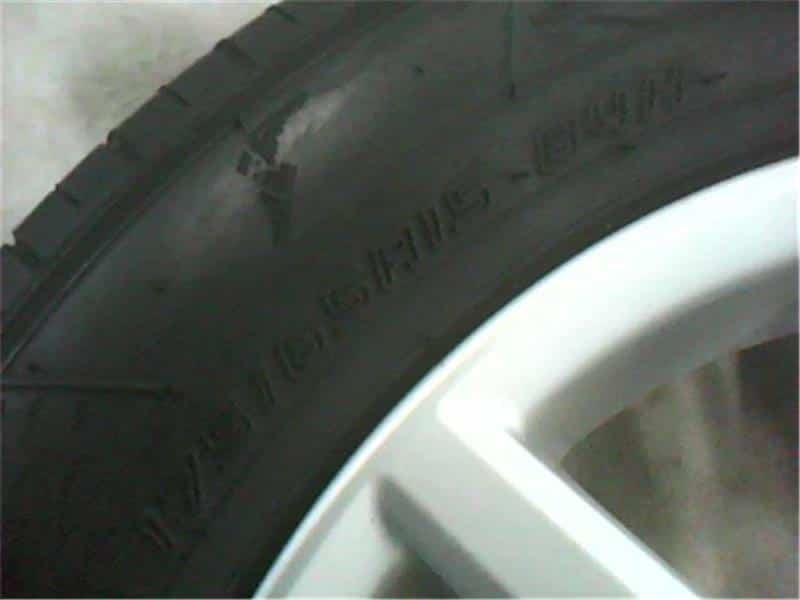 Tire&Wheel Assembly TOYOTA Aqua 2012 DAA-NHP10 — photo 4