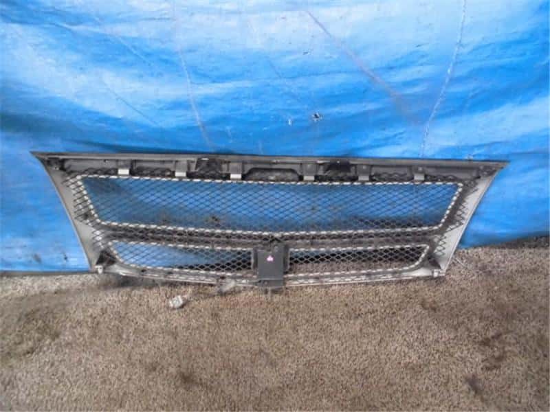 Radiator Grille TOYOTA Alphard 2004 CBA-ANH10 — photo 3