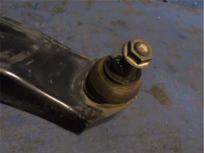 Front Right Lower Control Arm SUZUKI Wagon R 2009 DBA-MH23S 4520185K11 — photo 2