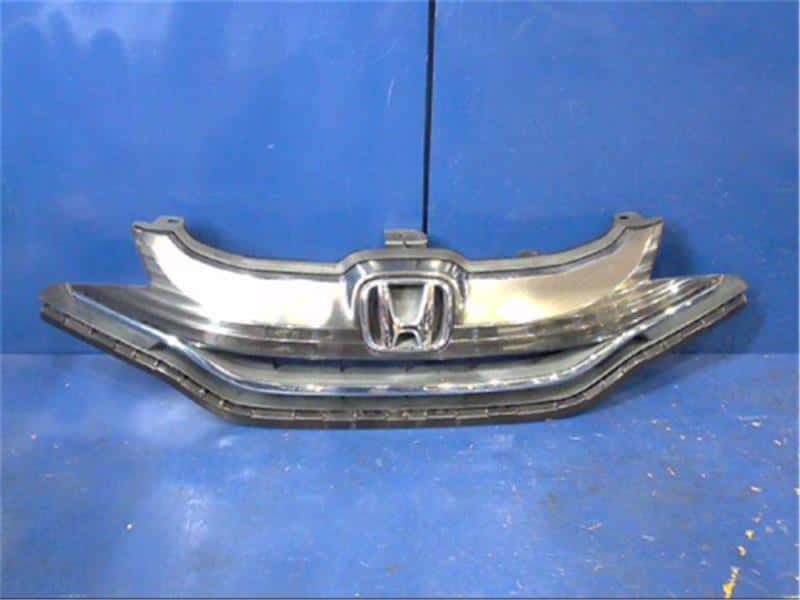 Radiator Grille HONDA Fit 2013 DAA-GP5 — photo 1