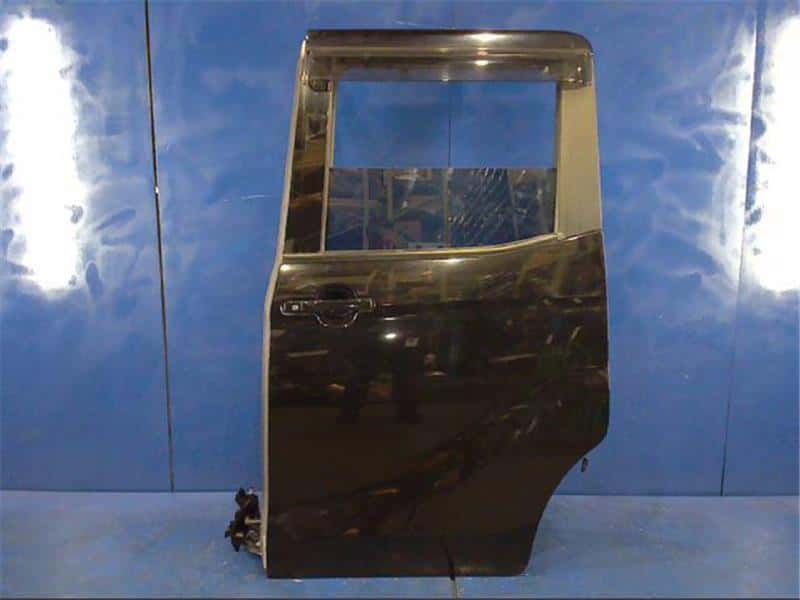 Rear Left Door Assembly NISSAN Roox 2016 DBA-B21 — photo 1