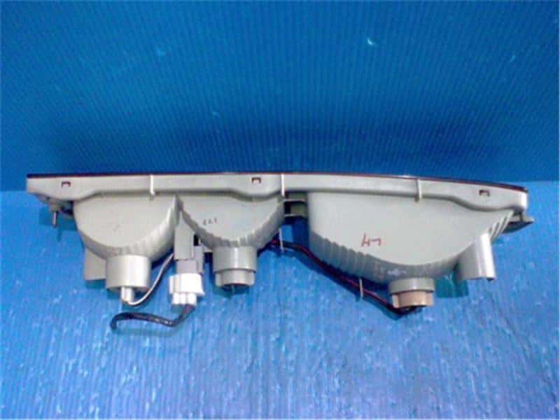 Left Tail Light MITSUBISHI Minicab Truck 2012 GBD-U61 — photo 3