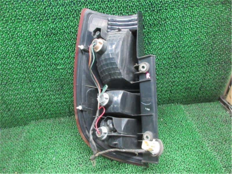 Right Tail Light NISSAN Moco 2007 DBA-MG22 — photo 2