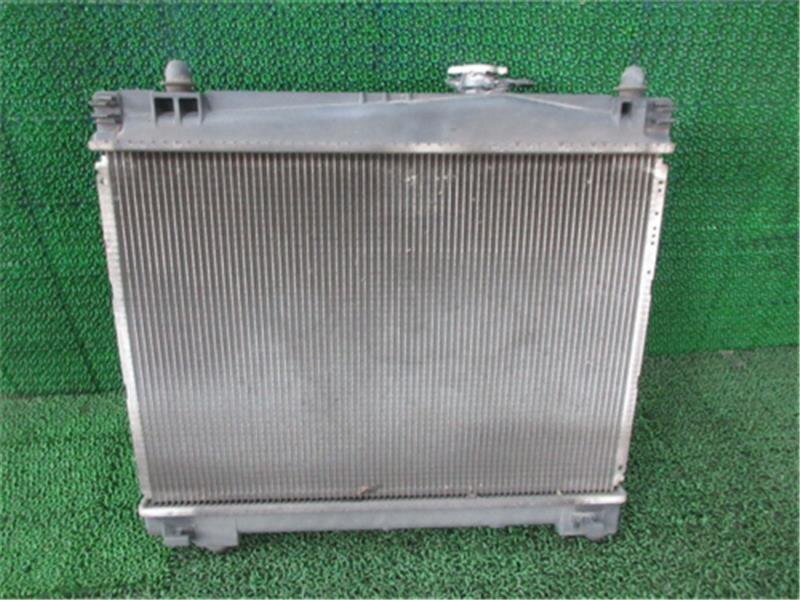 Radiator TOYOTA Vitz 2005 DBA-SCP90 — photo 2