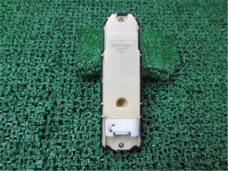 Power Window Switch TOYOTA Wish 2003 UA-ZNE10 — photo 2