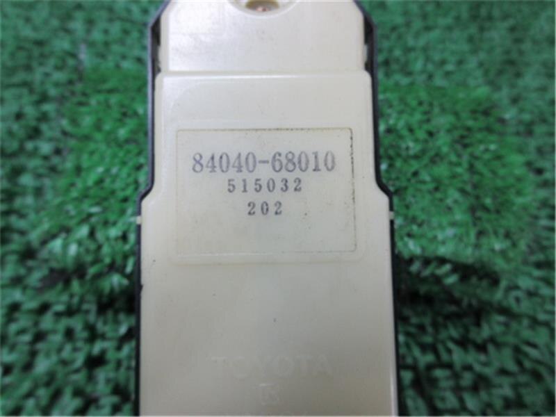 Power Window Switch TOYOTA Wish 2003 UA-ZNE10 — photo 3