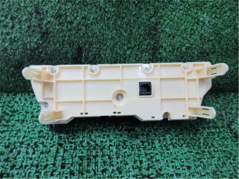 A/C & Heater Control panel TOYOTA Prius 2010 DAA-ZVW30 — photo 2