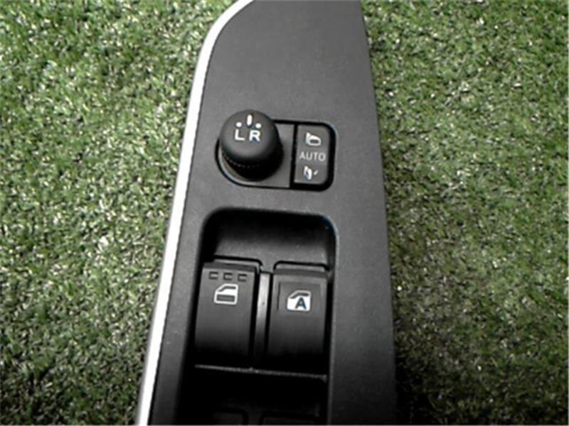 Power Window Switch TOYOTA Roomy 2017 DBA-M900A — photo 6