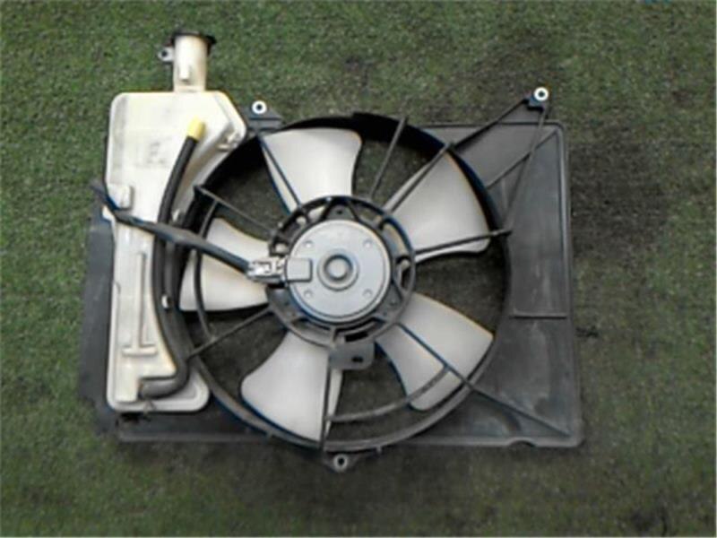 Radiator Cooling Fan TOYOTA Sienta 2009 DBA-NCP81G — photo 2