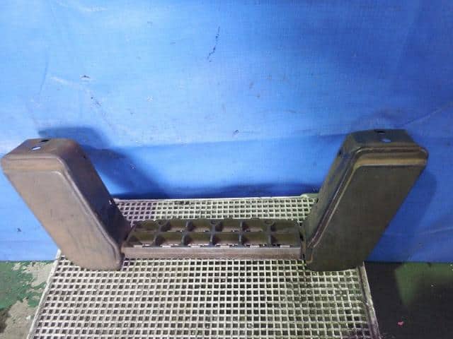 Left Side Step MITSUBISHI Canter 2003 KK-FE82CE — photo 1