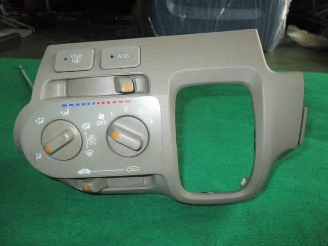 A/C Control Panel HONDA Life 2009 DBA-JC1 — photo 1
