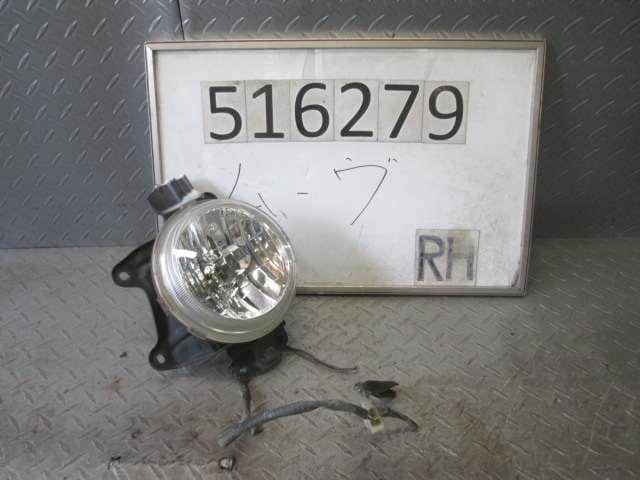 Right Fog Light DAIHATSU Move 1999 GF-L910S — photo 1