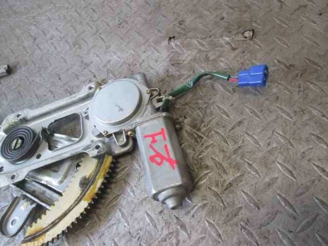 Front Right Door Regulator SUBARU Forester 1999 GF-SF5 — photo 3