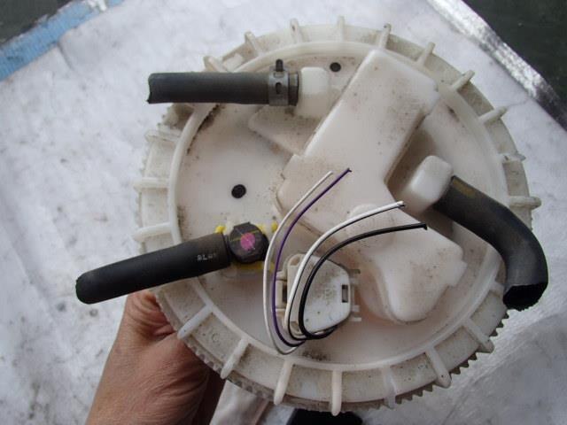 Fuel Pump TOYOTA Spade 2014 DBA-NCP141 — photo 2