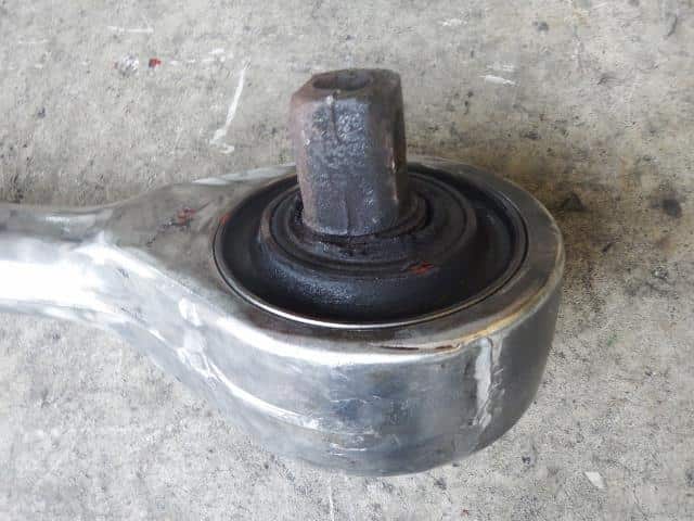 Suspension Parts ISUZU ISUZU LARGESIZE CAR 2001 KL-CYL51V3 — photo 2