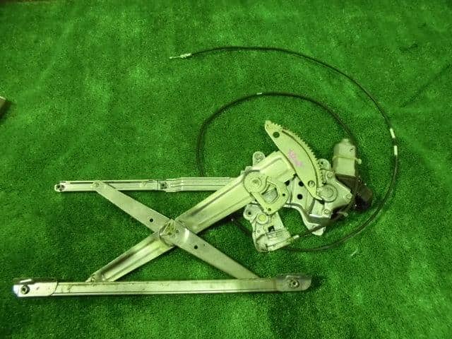 Rear Right Door Regulator TOYOTA Alphard 2002 UA-ANH10 — photo 1