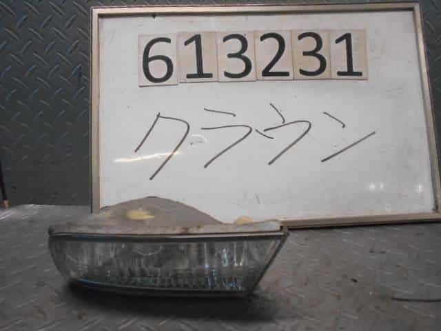 Right Fog Light TOYOTA Crown 2000 GH-JZS175 — photo 1