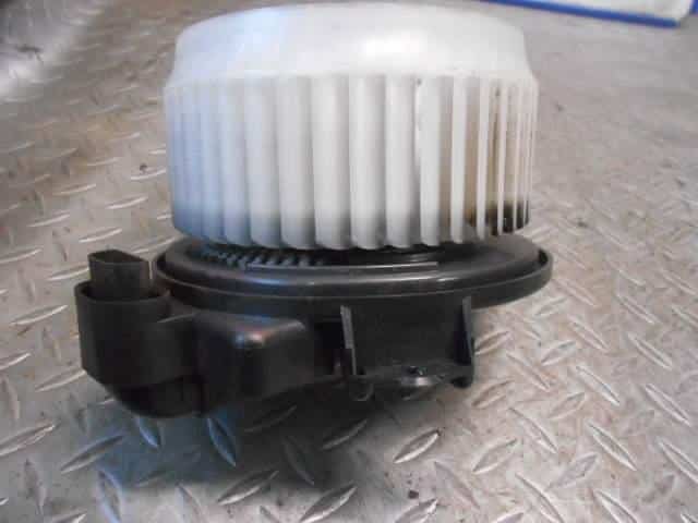 Blower Motor TOYOTA bB 2006 DBA-QNC21 — photo 2