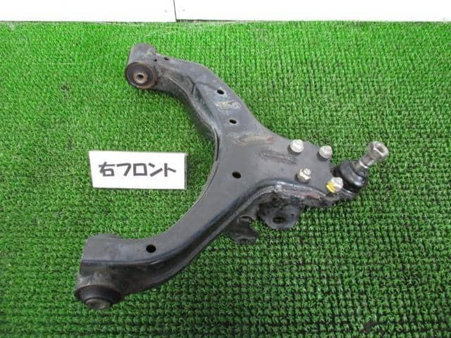 Front Right Lower Control Arm NISSAN Nv350 — photo 2