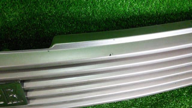 Radiator Grille TOYOTA bB 2002 UA-NCP30 — photo 2