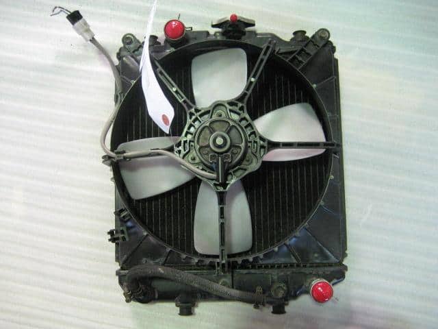 Radiator SUZUKI Alto 1996 E-HA11S — photo 1