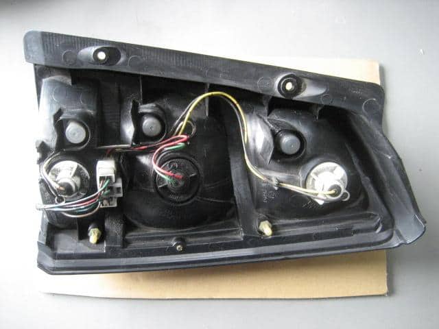 Left Tail Light SUBARU Pleo 1998 GF-RA1 — photo 2