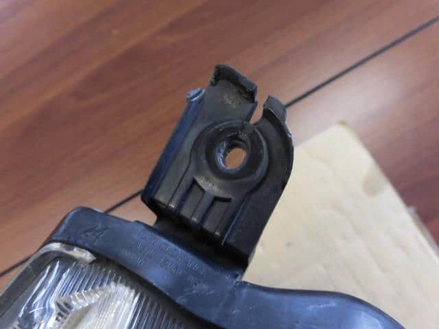 Left Headlight SUBARU R2 2004 CBA-RC1 — photo 3