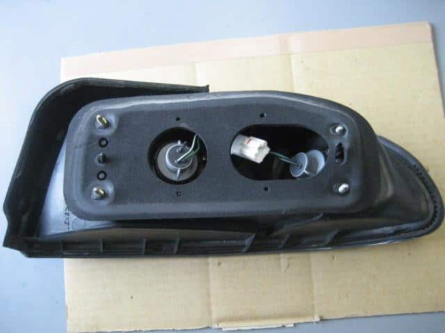 Left Tail Light MITSUBISHI Eterna 1992 X-E57A — photo 3