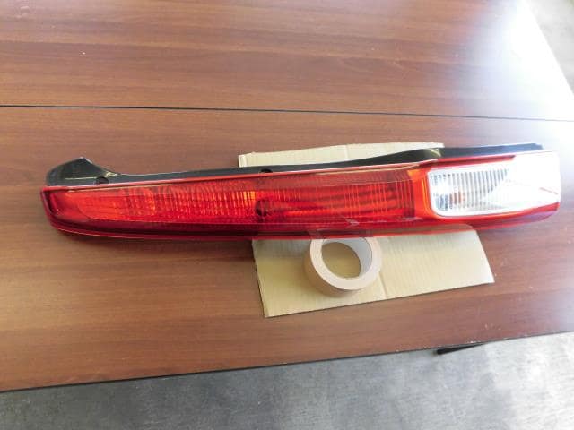 Left Tail Light DAIHATSU Move 2004 CBA-L150S — photo 1