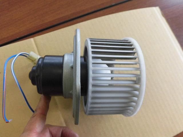 Blower Motor DAIHATSU Move 1997 E-L610S — photo 2
