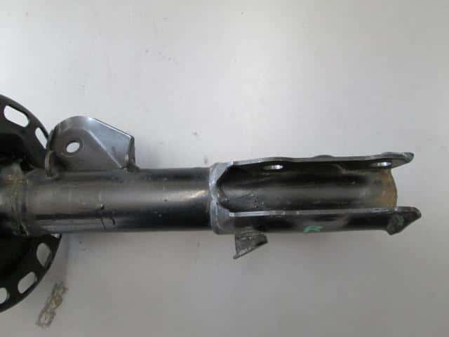 Front Right Strut HONDA Fit 2005 DBA-GD1 — photo 2