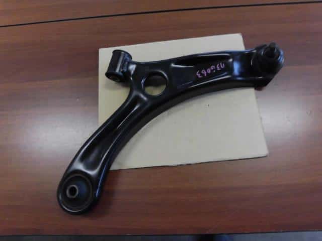 Front Right Lower Control Arm SUZUKI Alto 2009 DBA-HA25S — photo 1