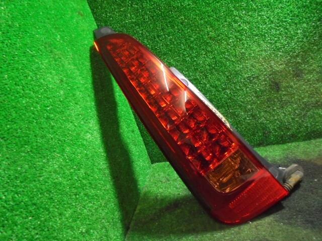 Left Tail Light TOYOTA Mark II Blit 2005 TA-GX110 — photo 1