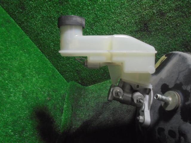 Brake Master Cylinder TOYOTA Vitz 2005 DBA-KSP90 — photo 2