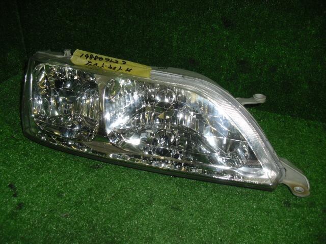 Right Headlight TOYOTA Cresta 1998 E-GX100 — photo 1