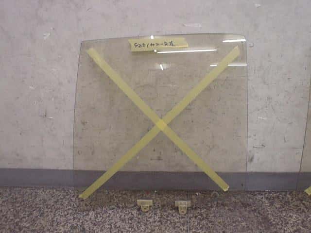 Rear Left Door Windshield NISSAN Sunny 1991 E-FB13 — photo 1