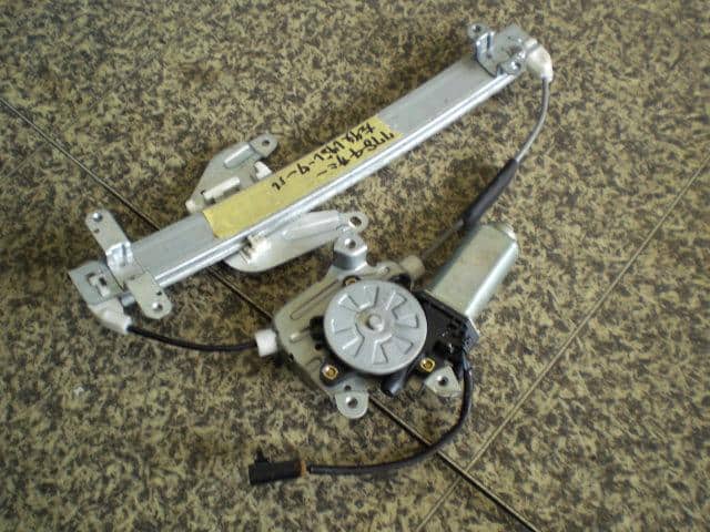 Rear Left Door Regulator NISSAN Sunny 1997 E-FB14 — photo 1