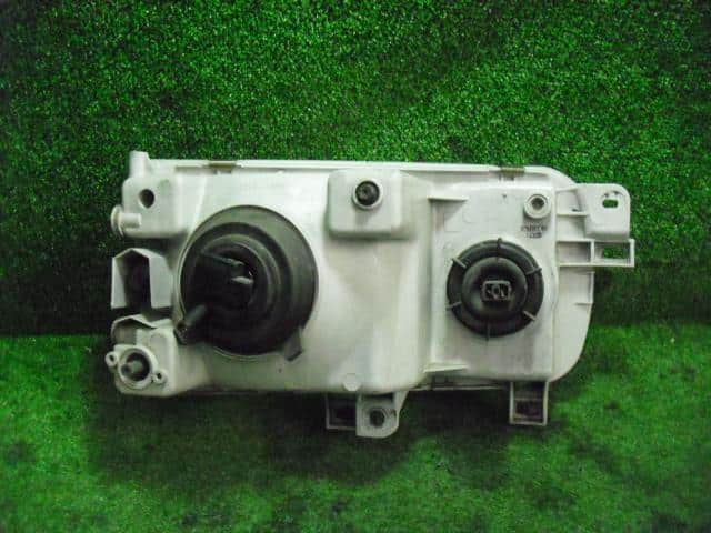 Left Headlight NISSAN Serena 1996 E-KBC23 — photo 2