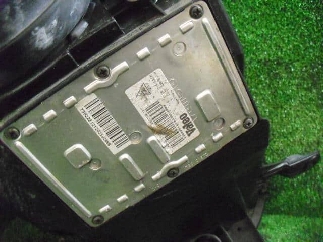 Left Headlight NISSAN March 2002 UA-AK12 — photo 3