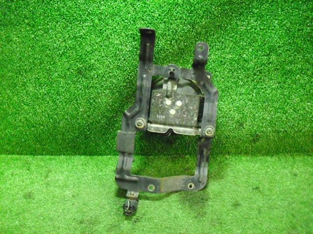 Left Fog Light MITSUBISHI Toppo Bj 1999 GF-H42A — photo 2